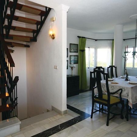 Cozy Apartment In Calahonda With Wifi La Cala De Mijas Ngoại thất bức ảnh